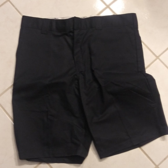 Men's shorts - Picture 4 of 8